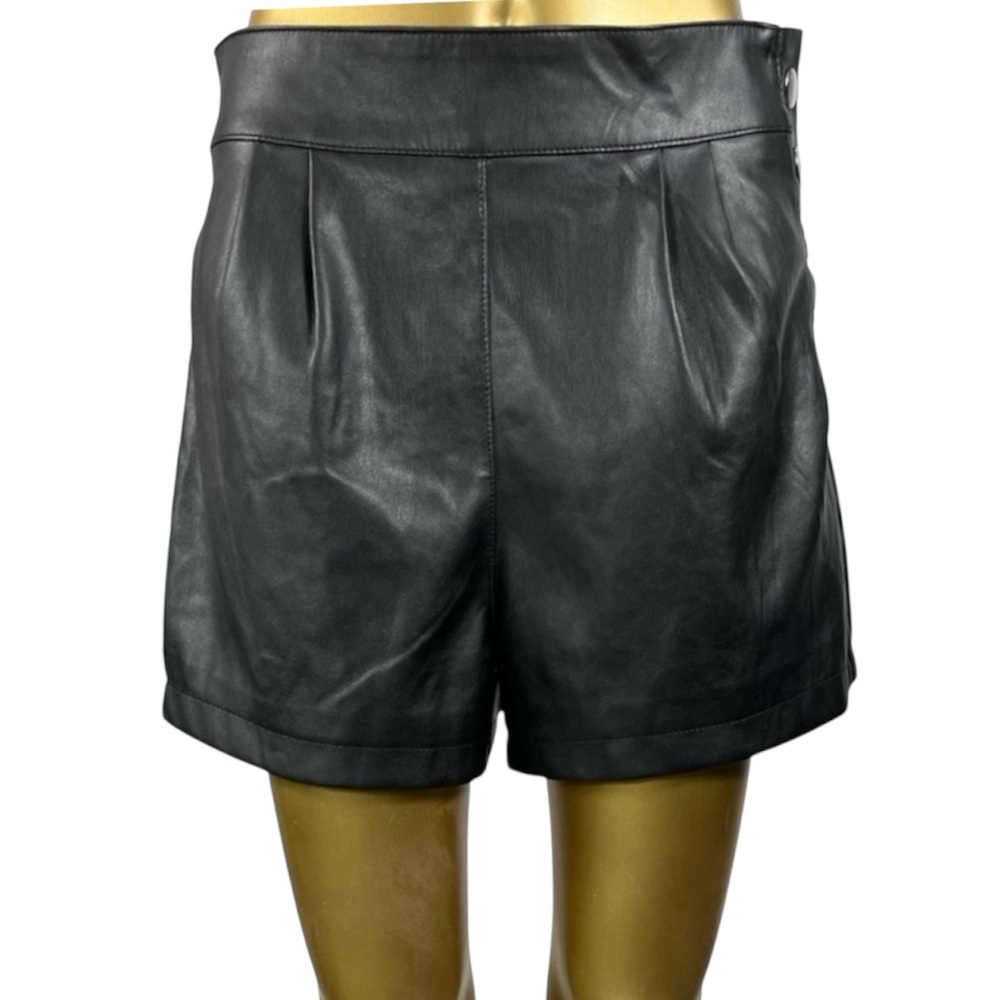 Express Black Faux Leather Shorts Lined Side Snap Closure Size Medium Chic Edgy